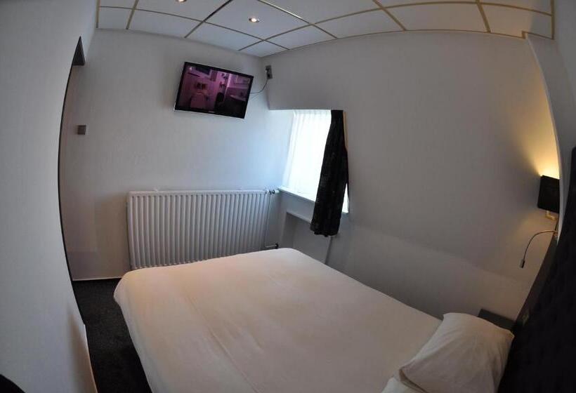 اتاق استاندارد سه نفره, Budget Hotel Le Beau Rivage