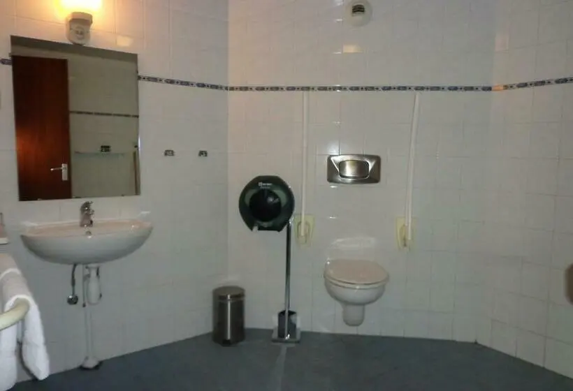 Standard Quadruple Room, De Rijper Eilanden