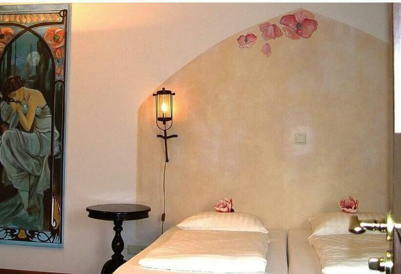 اتاق استاندارد, Huys Van Heusden