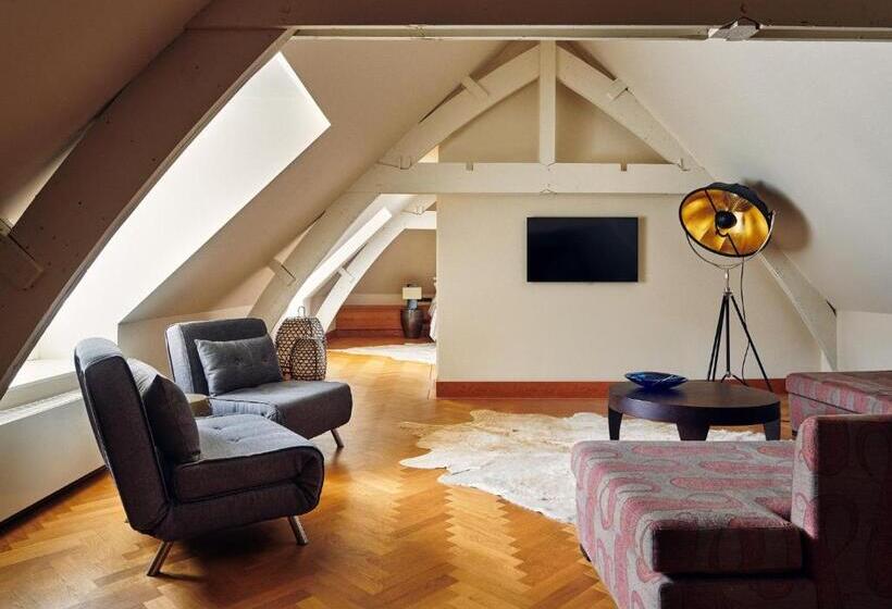 Suite, Prinsenhof