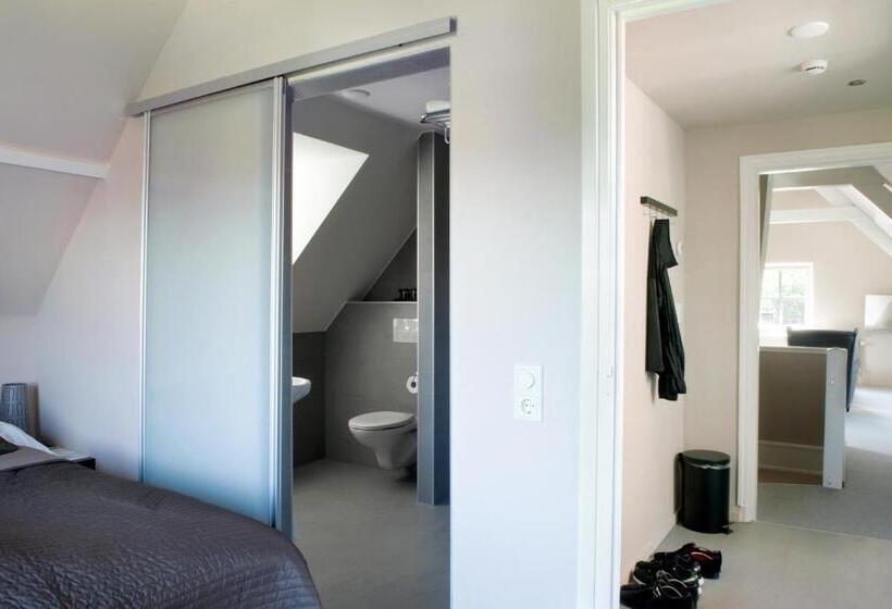 דירת שני חדרים, Restaurant Thuis!