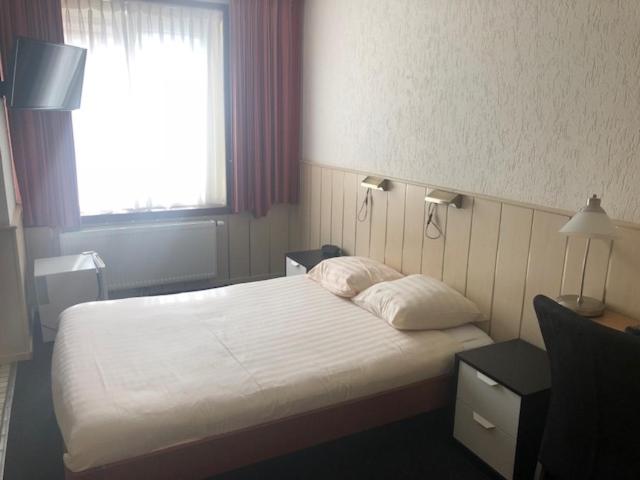 Номер Economy, Royal