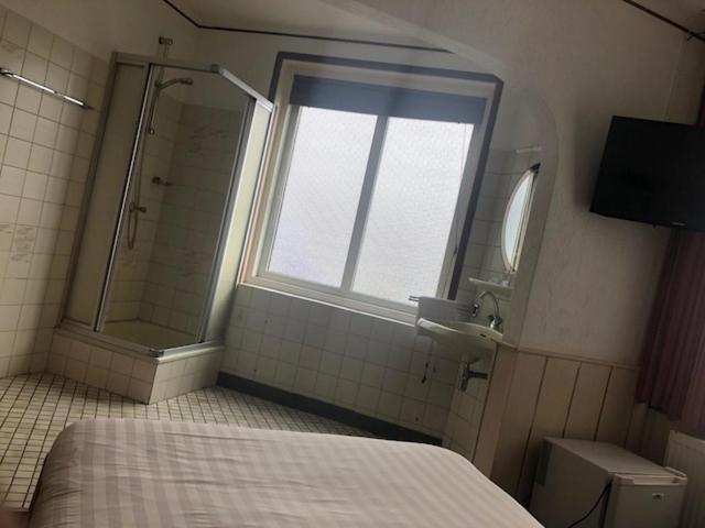 Номер Economy, Royal