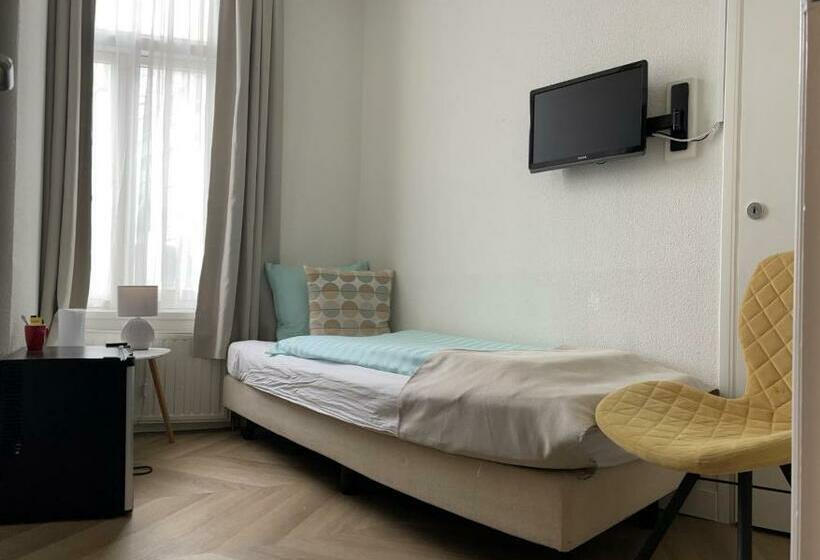 Номер Стандарт Индивидуальный, Van Oppen