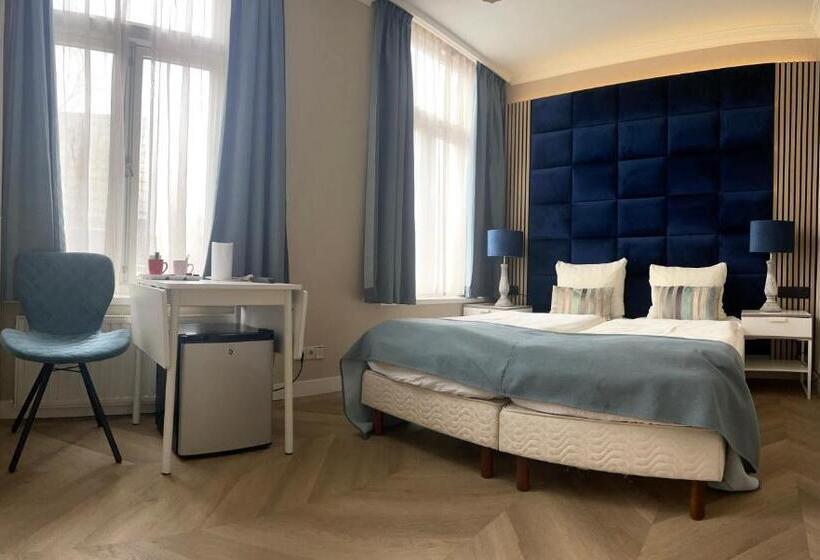 غرفة قياسية, Van Oppen