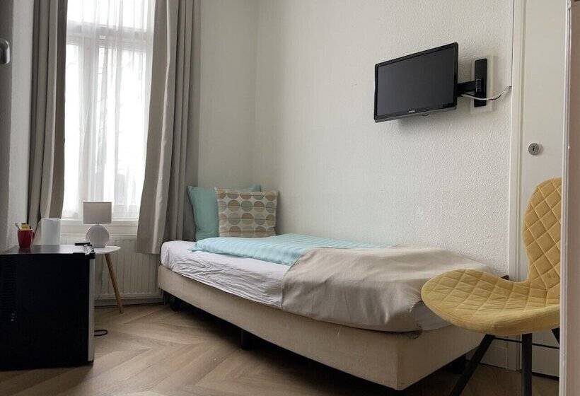 Номер Стандарт Индивидуальный, Van Oppen