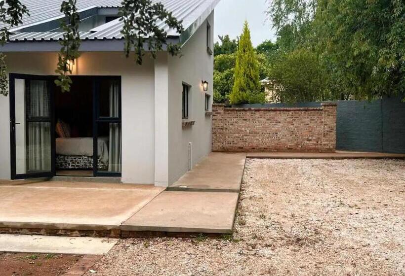 غرفة قياسية سرير كينج, Rest Guest House