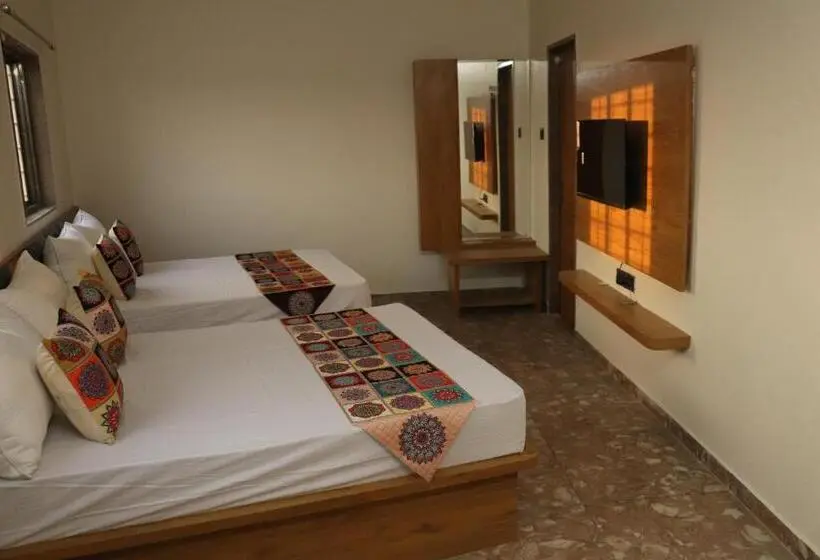 Quarto standard, Krishna Kunj Inn