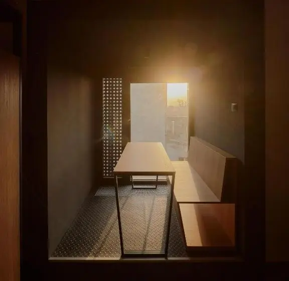 סטודיו סופריור, In Budapest Apartments