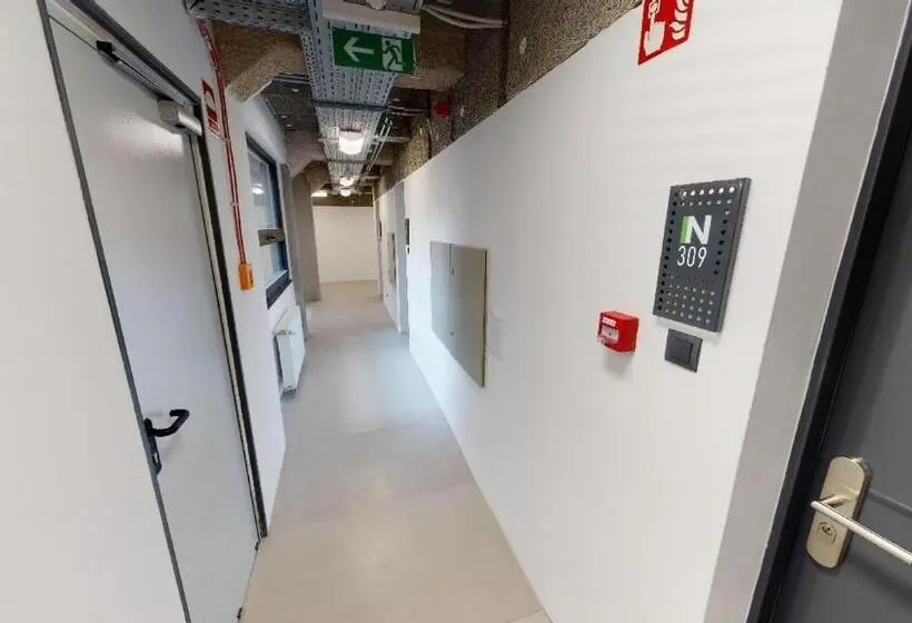 סטודיו סטנדרט עם מרפסת, In Budapest Apartments