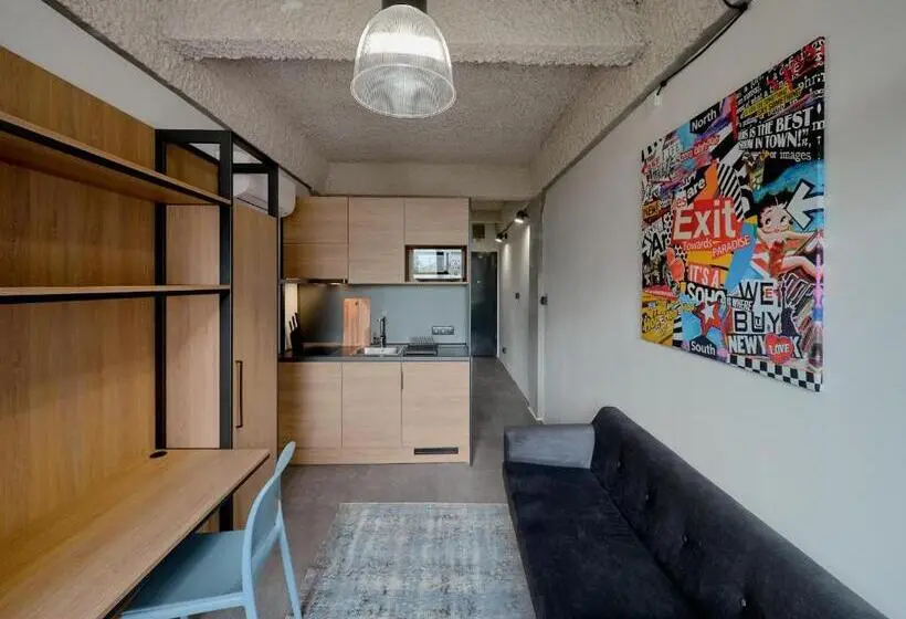 סטודיו סטנדרט עם מרפסת, In Budapest Apartments