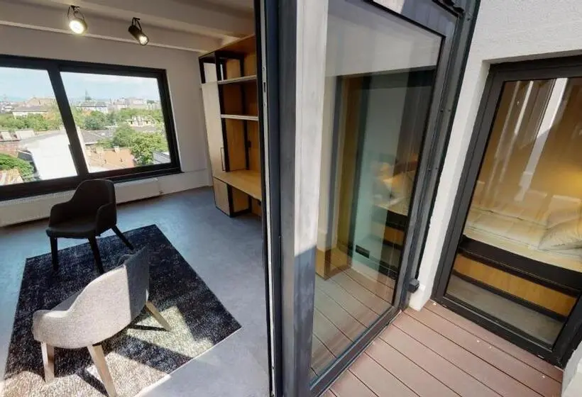 דירת פנטהאוז 1 חדרי שינה, In Budapest Apartments