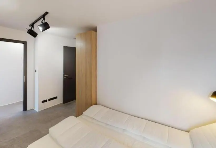 דירת פנטהאוז 1 חדרי שינה, In Budapest Apartments