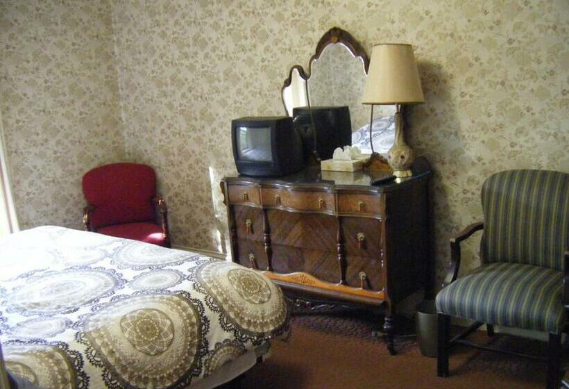 חדר סטנדרט חדר אמבטיה משותף, Auberge Des Arts Bed And Breakfast