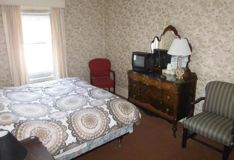 バス共有のスタンダードルーム, Auberge Des Arts Bed And Breakfast