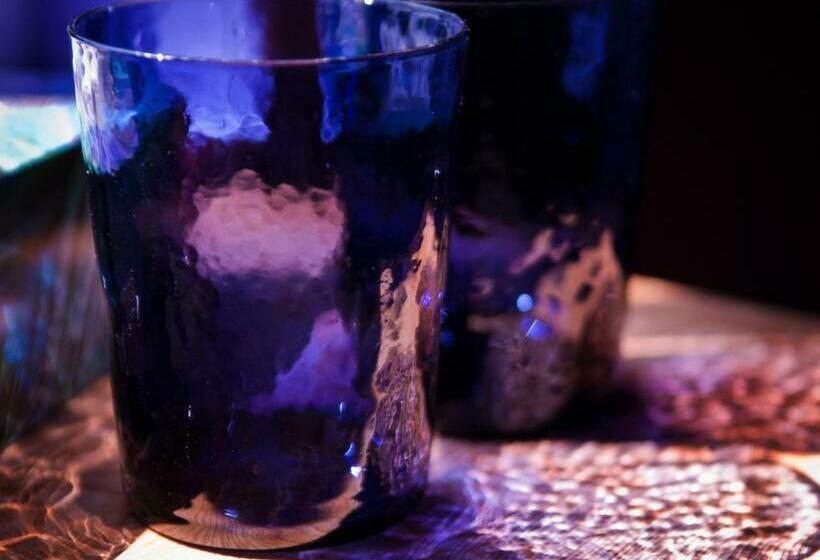 キングサイズベッドのスタンダードルーム, Gîte Crystal Inn