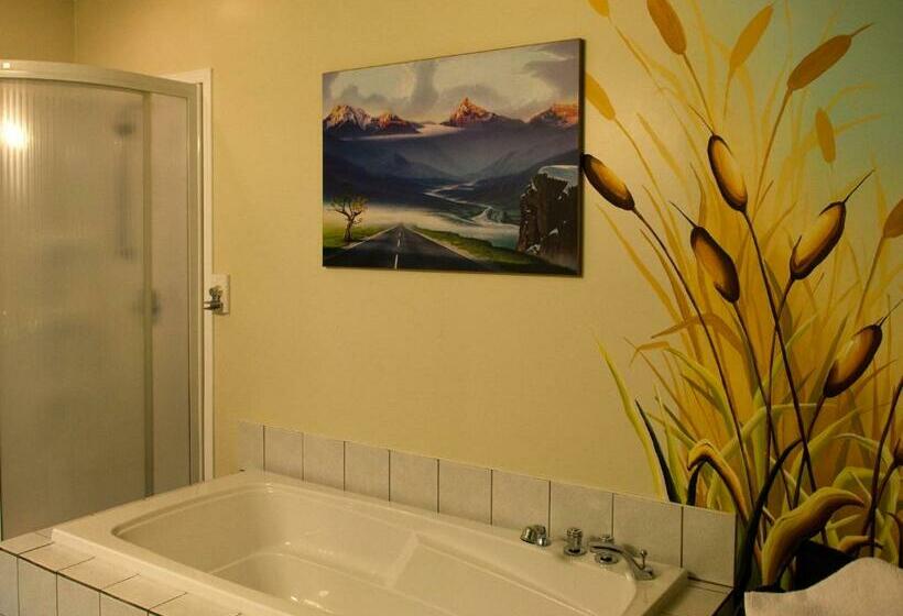 キングサイズベッドのスタンダードルーム, Gîte Crystal Inn