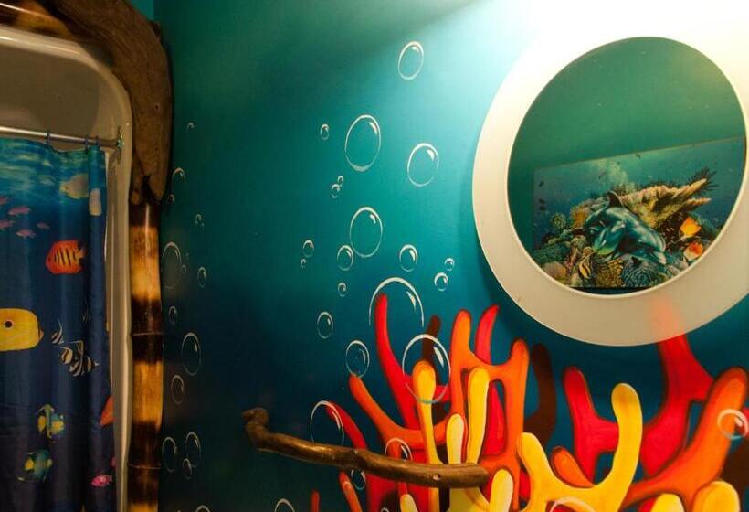 带大床的套房, Gîte Crystal Inn