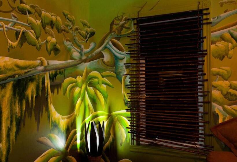 キングサイズベッドのスイートルーム, Gîte Crystal Inn