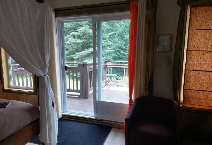 带大床的标准间, Gîte Crystal Inn