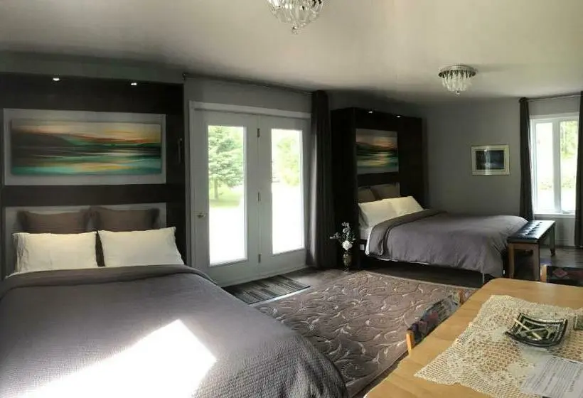 スタンダード４人部屋, Gîte De La Montagne Enchantée