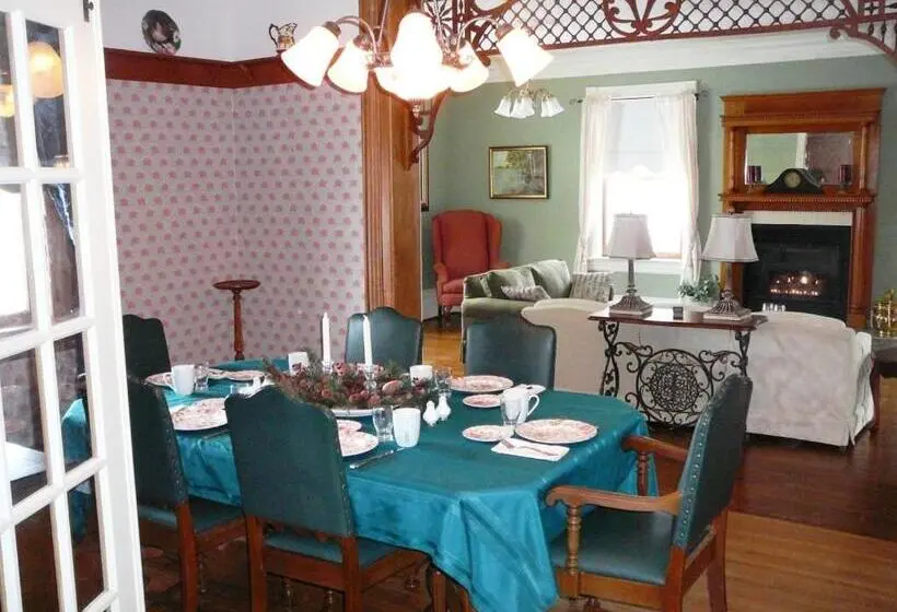 デラックスルーム, Gables Bed & Breakfast