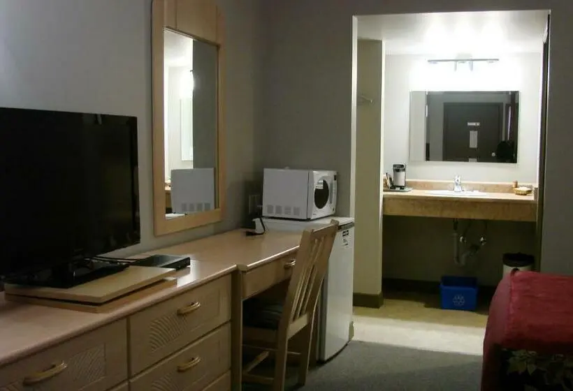 Deluxe Room, Greenhead Motel & Restaurant