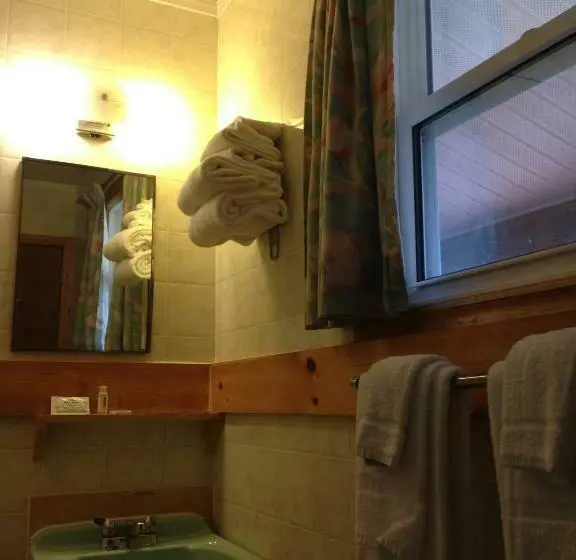 Standard-huone 2 Parivuodetta, Hopewell Rocks Motel & Country Inn