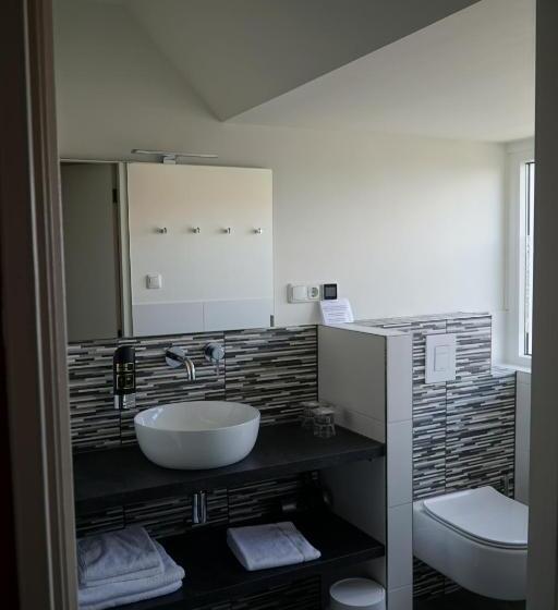 스탠다드 룸, Oepkes