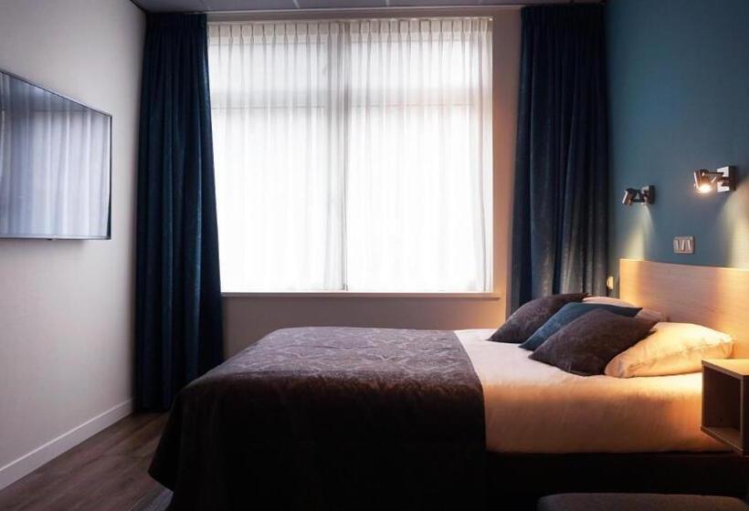 컴포트 트리플 룸, Oepkes