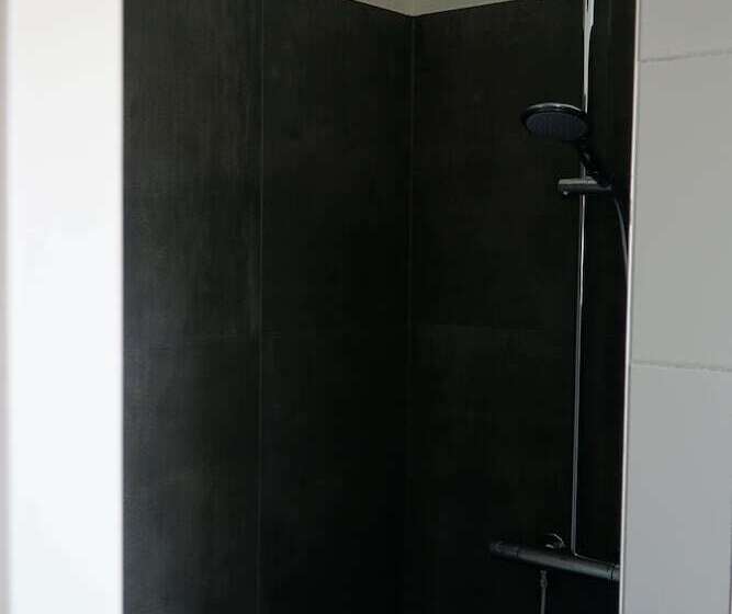 スタンダードルーム, Oepkes