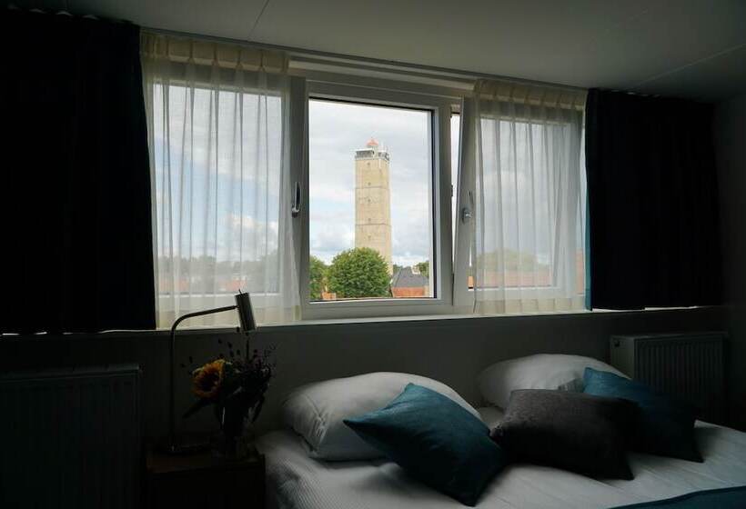 패밀리 룸, Oepkes