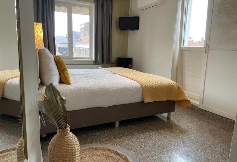 Номер Стандарт с Балконом, Rooms