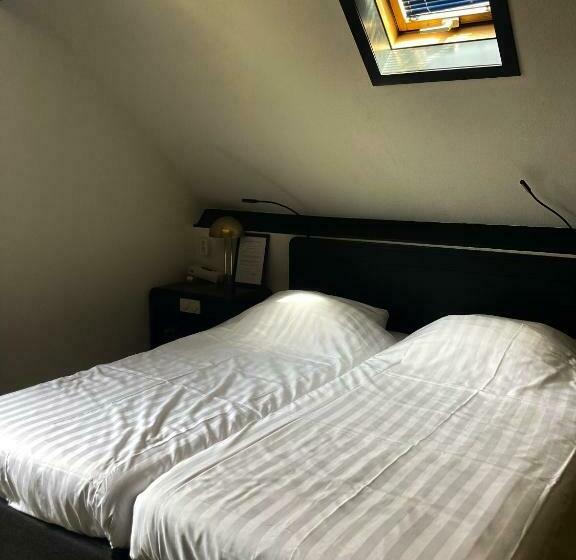 חדר סטנדרט, T Zwanemeer