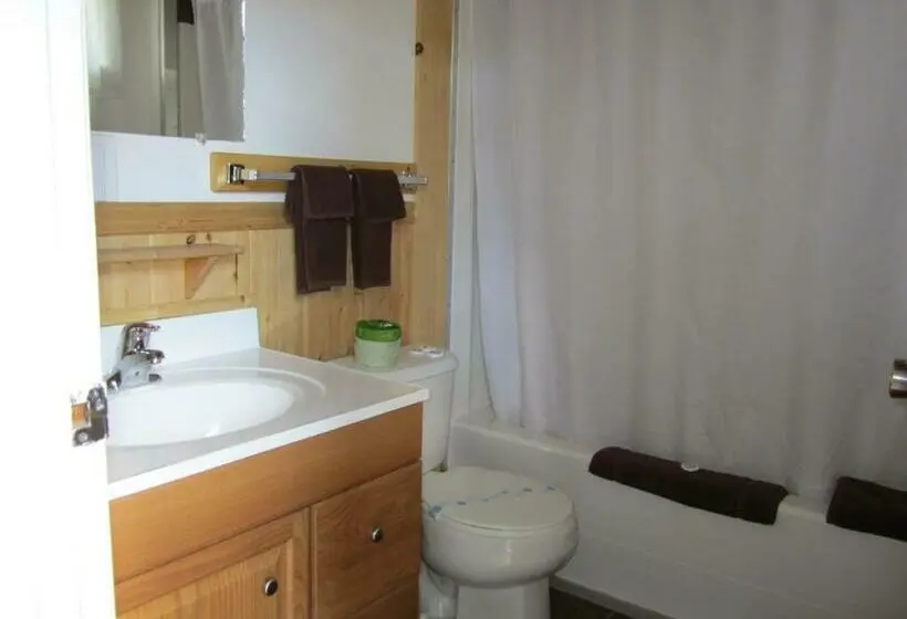 Superior-huone, Lakeside Motel