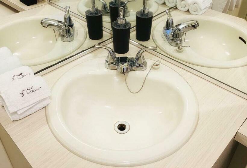 Номер Стандарт 2 Двуспальные Кровати, Motel La Cheminée