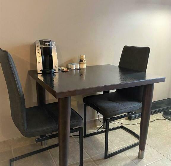 비즈니스룸, Motel Le Martinet