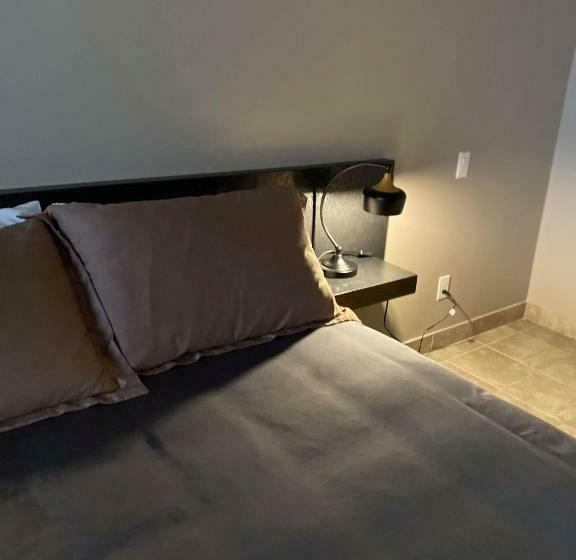 비즈니스룸, Motel Le Martinet