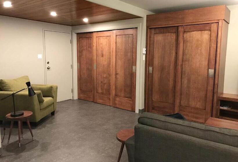 패밀리 룸, Motel Le Martinet