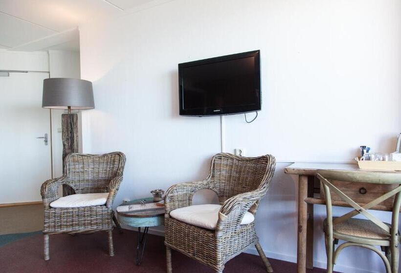 Номер Deluxe Вид на Море Боковой, Strandhotel Noordzee
