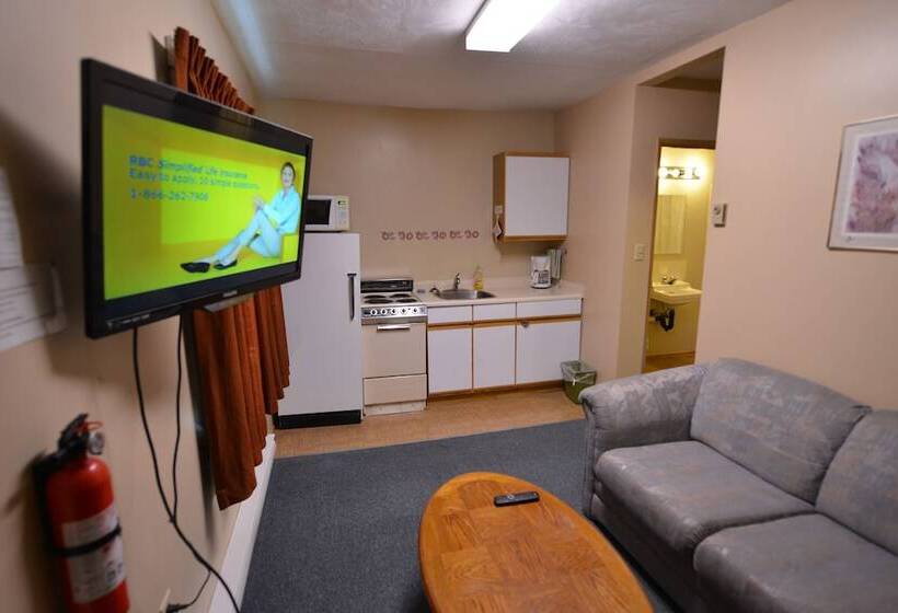 Deluxe Suite, Totem Motel