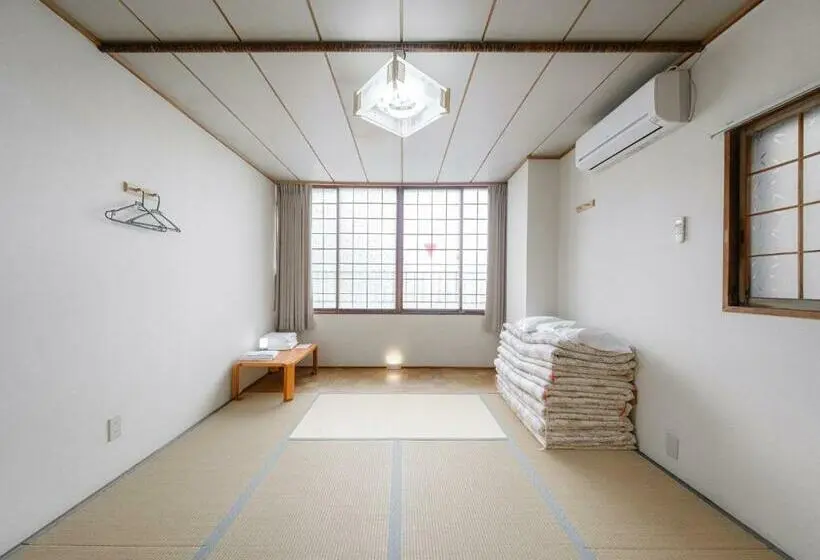ファミリールーム, Super Conveniently Located The Guest House Hakodate Bay