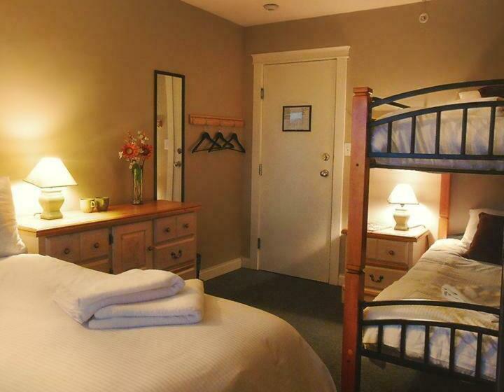 패밀리 룸 공용 욕실, Painted Turtle Guesthouse