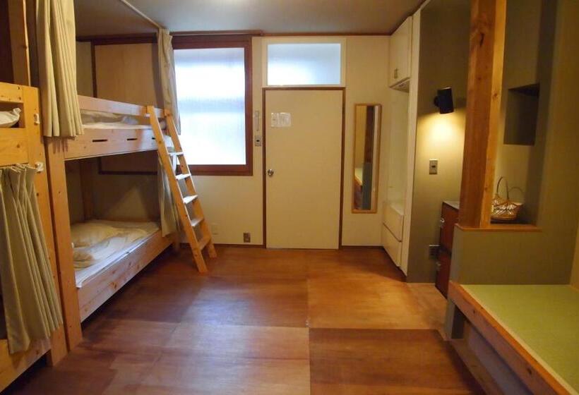 غرفة رباعية اقتصادية مع حمام مشترك, Yuzan Guesthouse