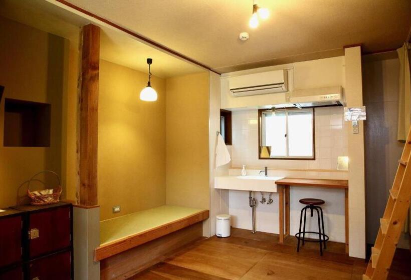 غرفة رباعية اقتصادية مع حمام مشترك, Yuzan Guesthouse