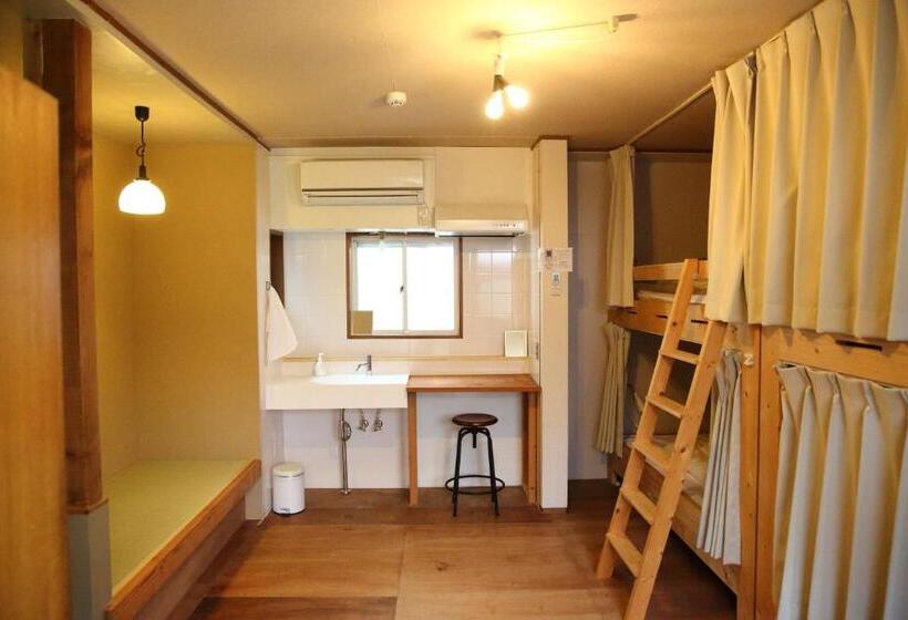 غرفة رباعية اقتصادية مع حمام مشترك, Yuzan Guesthouse