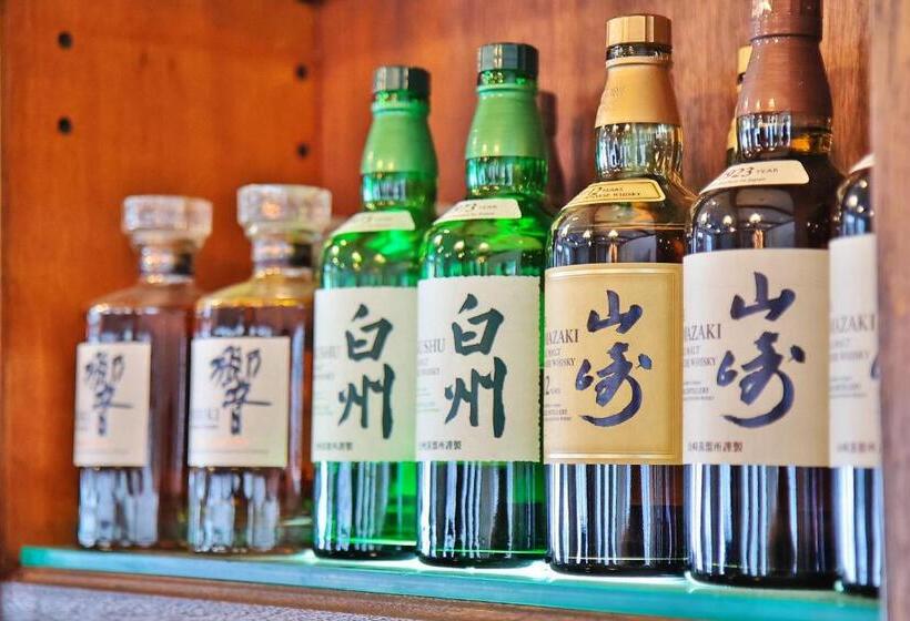 4인용 스탠다드 룸, Eternal Flame