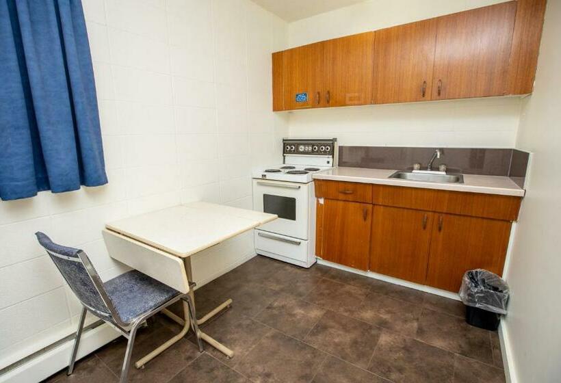 חדר סטנדרט, Camrose Motel