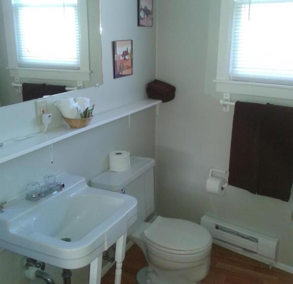 غرفه قياسيه سريرين مزدوجين, Capricorn Motel Royale 1000 Islands