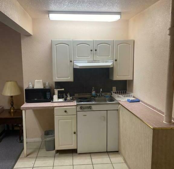 غرفة قياسية, Chinook Motel